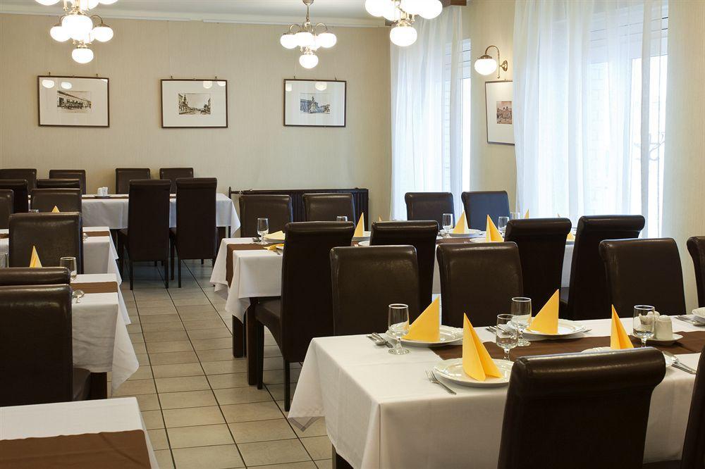 Hotel Central Nyíregyháza Extérieur photo