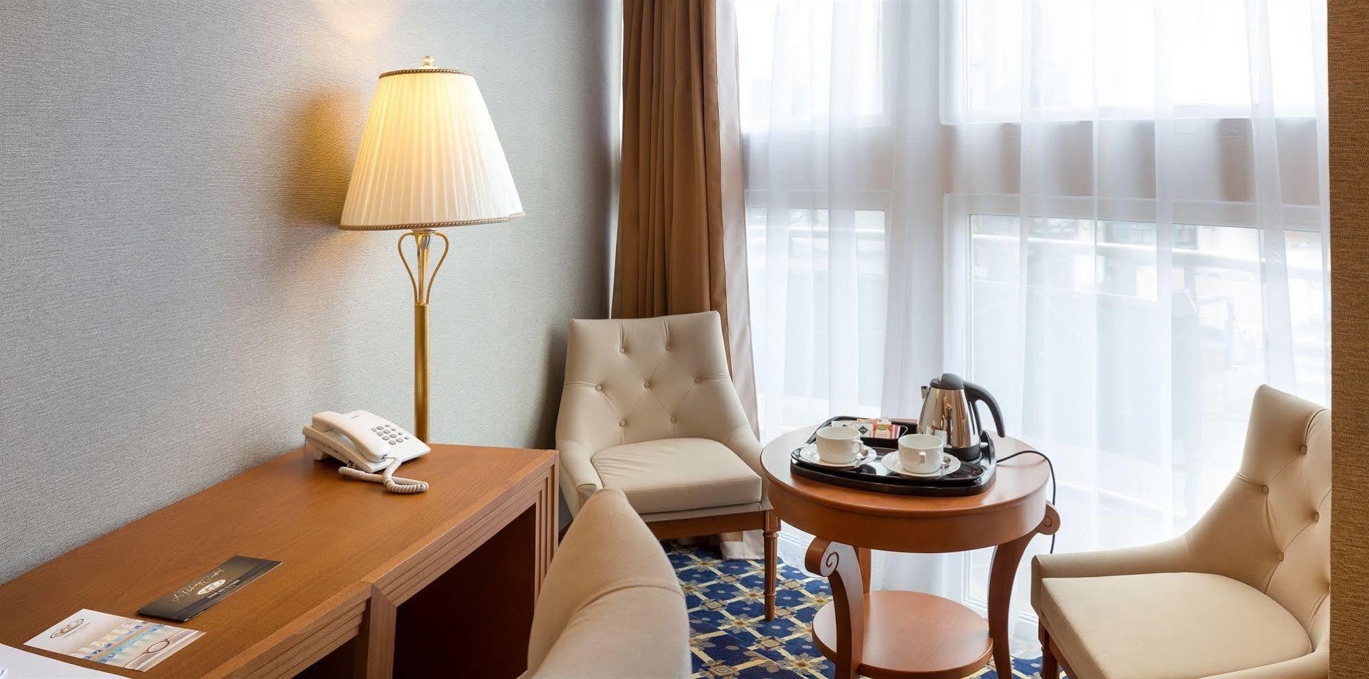 Hotel Central Nyíregyháza Extérieur photo